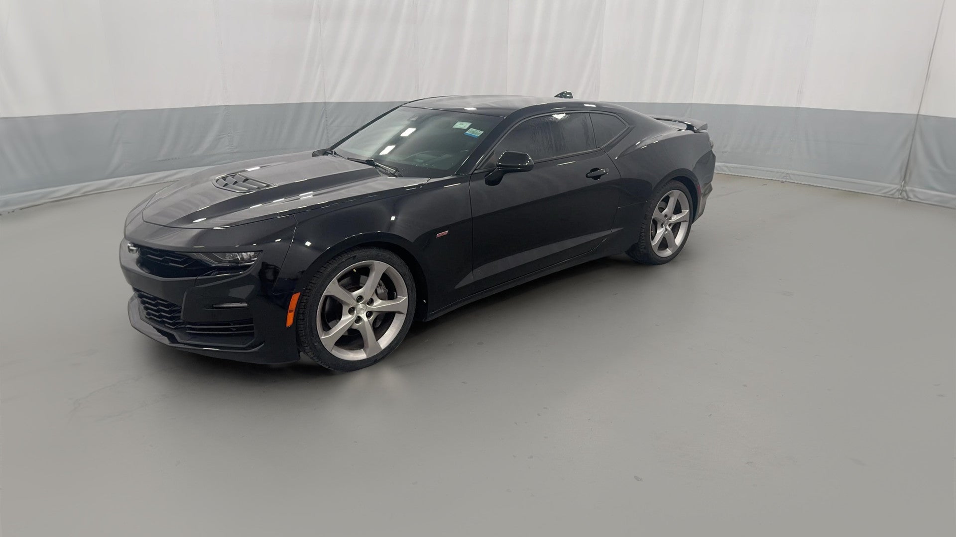 2020 Chevrolet Camaro vehicle photo
