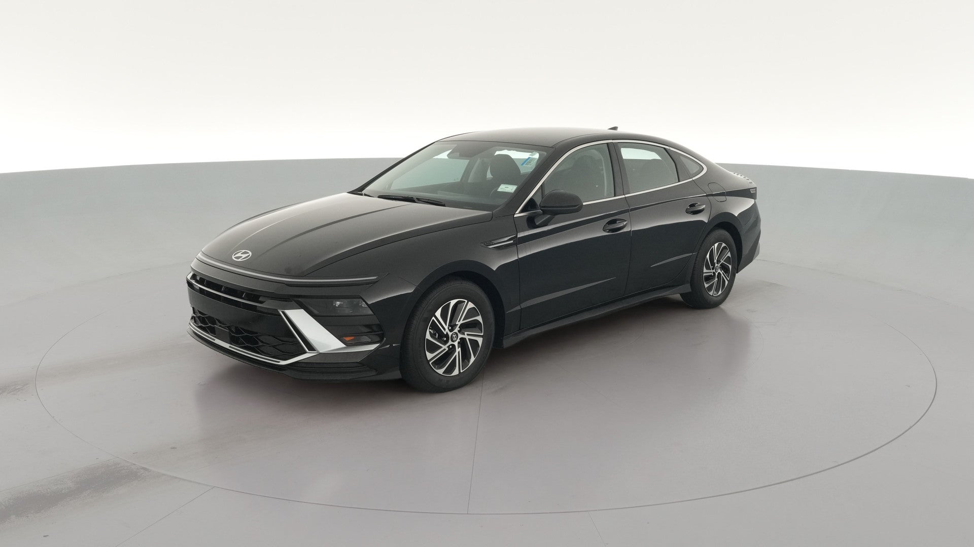 2026 Hyundai Sonata Hybrid vehicle photo