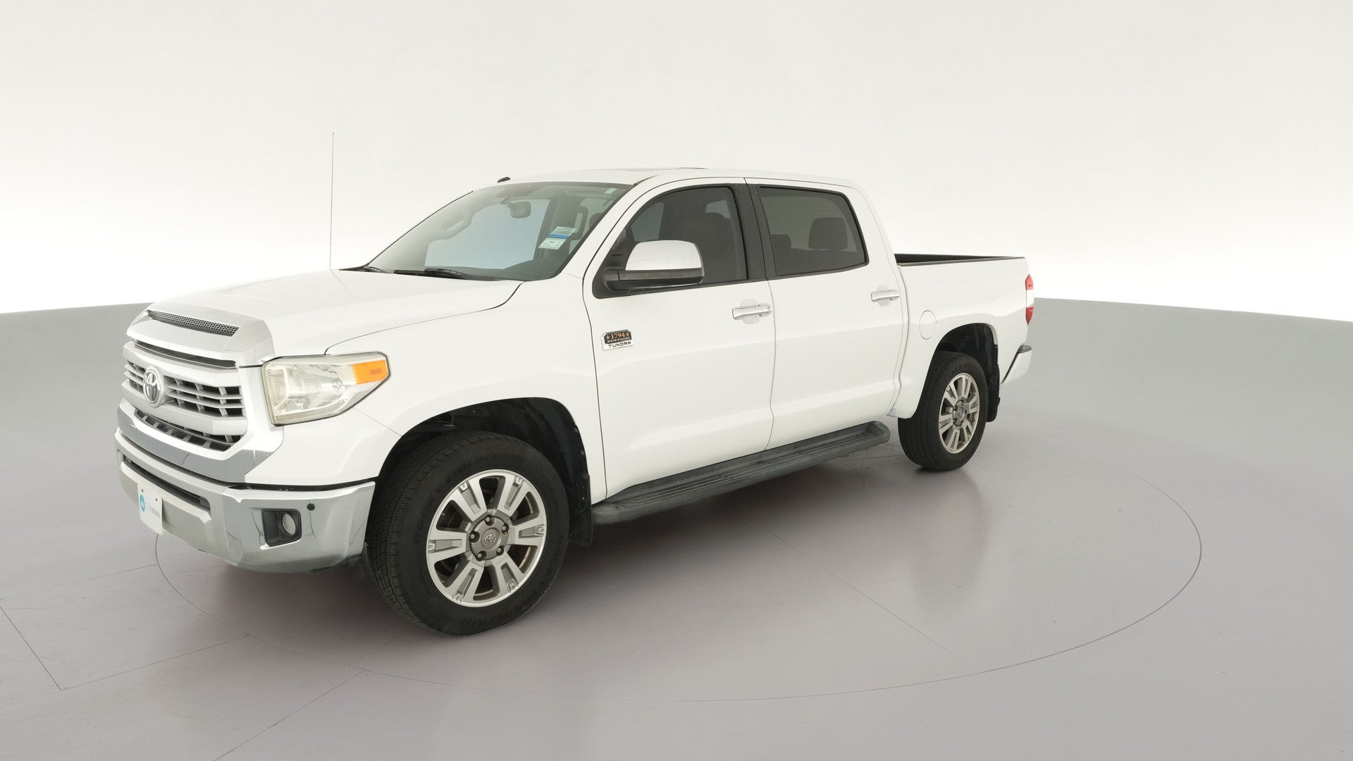 2014 Toyota Tundra CrewMax vehicle photo