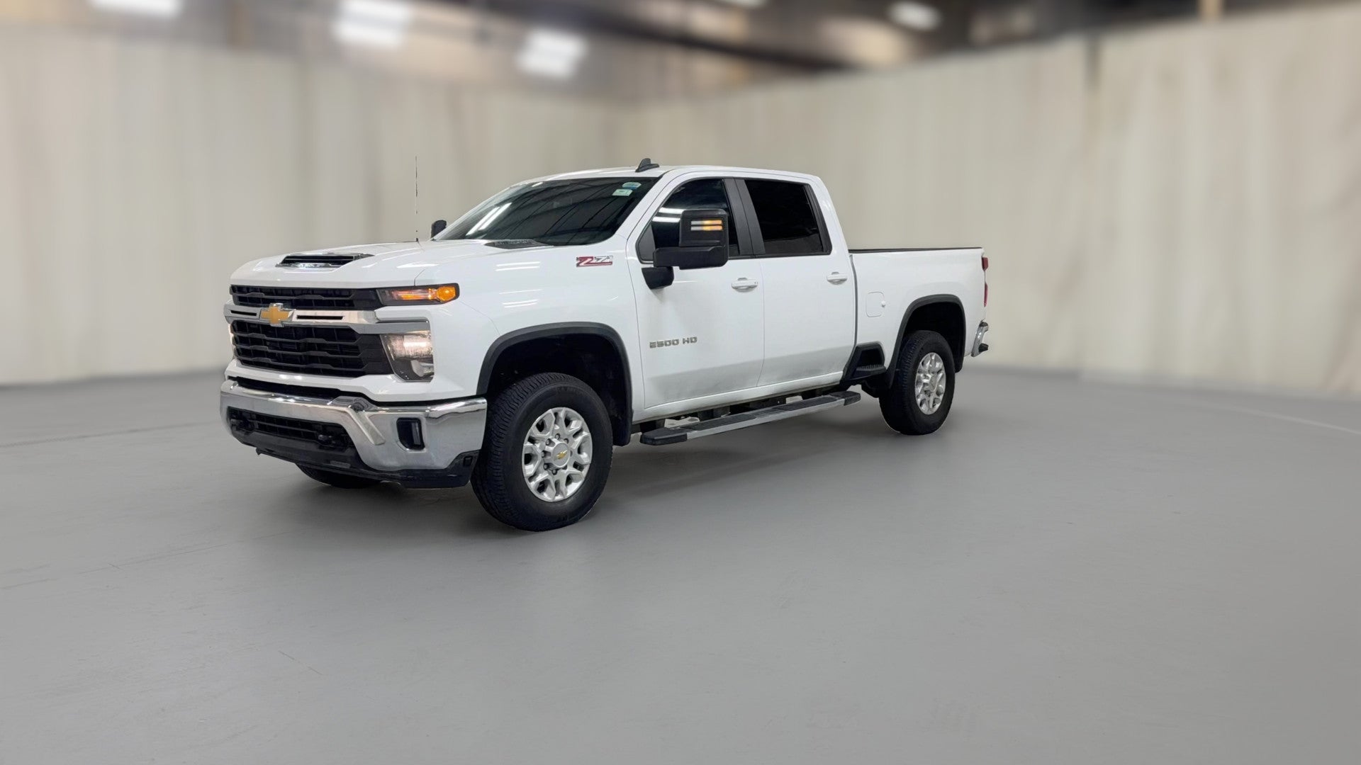 2026 Chevrolet Silverado 2500 HD Crew Cab vehicle photo