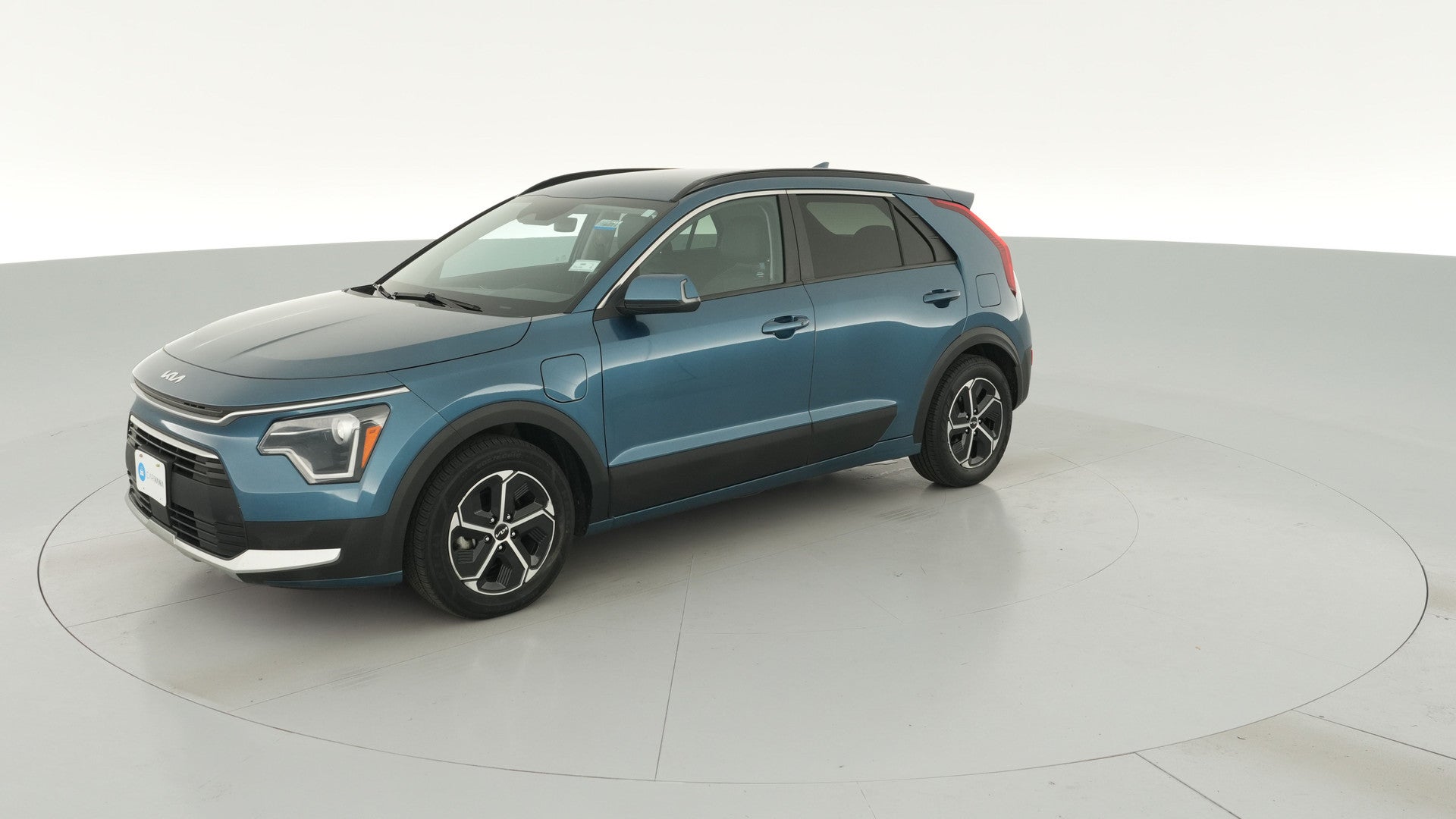 2023 Kia Niro Plug-in Hybrid vehicle photo