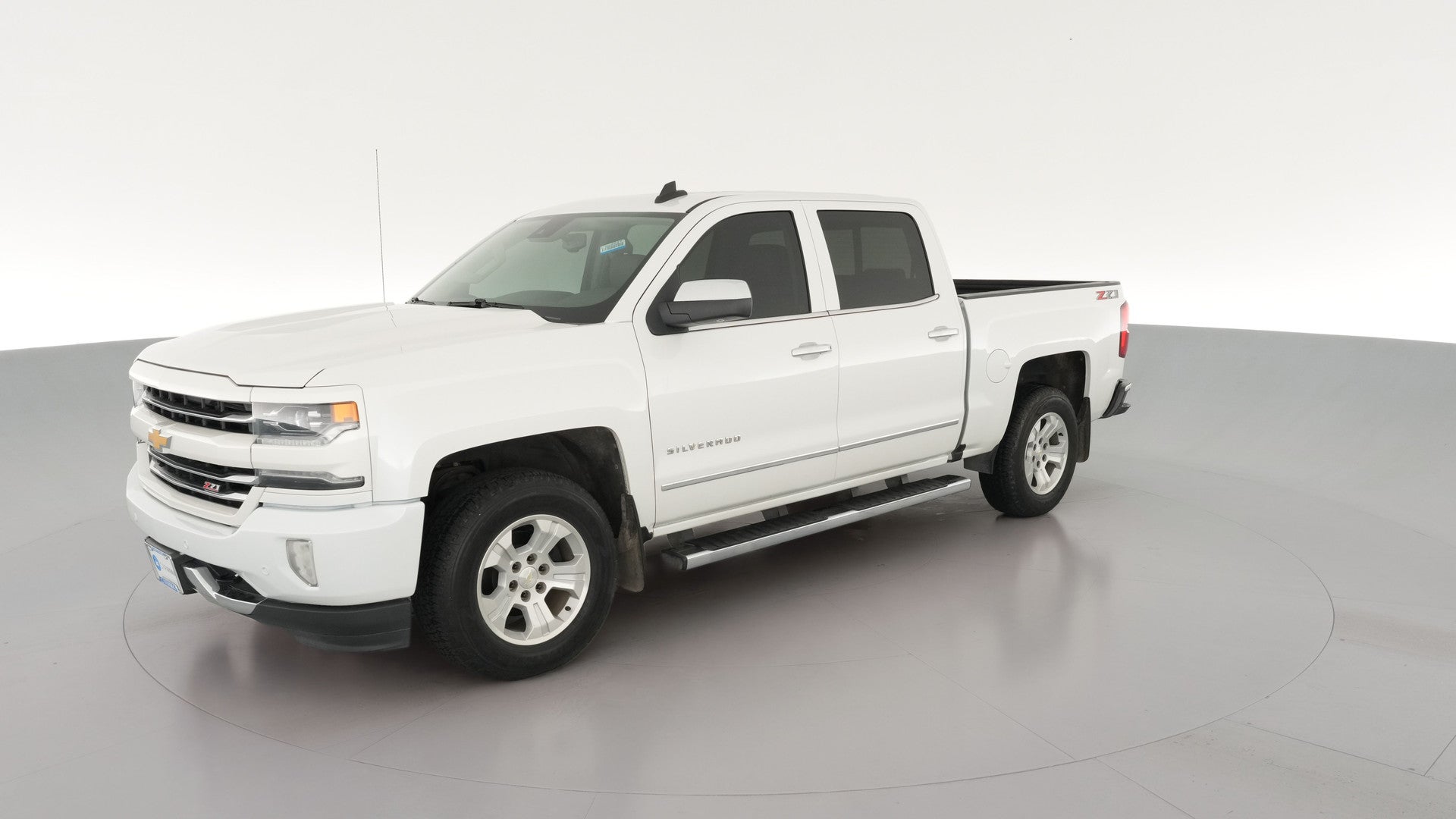 2018 Chevrolet Silverado 1500 Crew Cab vehicle photo