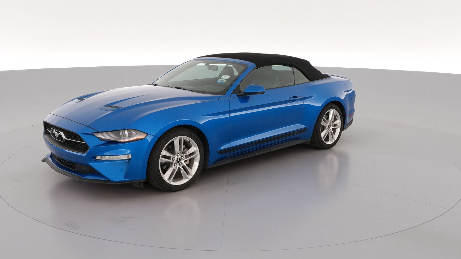2019 Ford Mustang vehicle photo