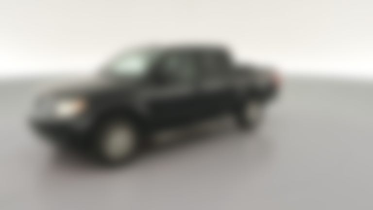 2014 Nissan Frontier Crew Cab vehicle photo