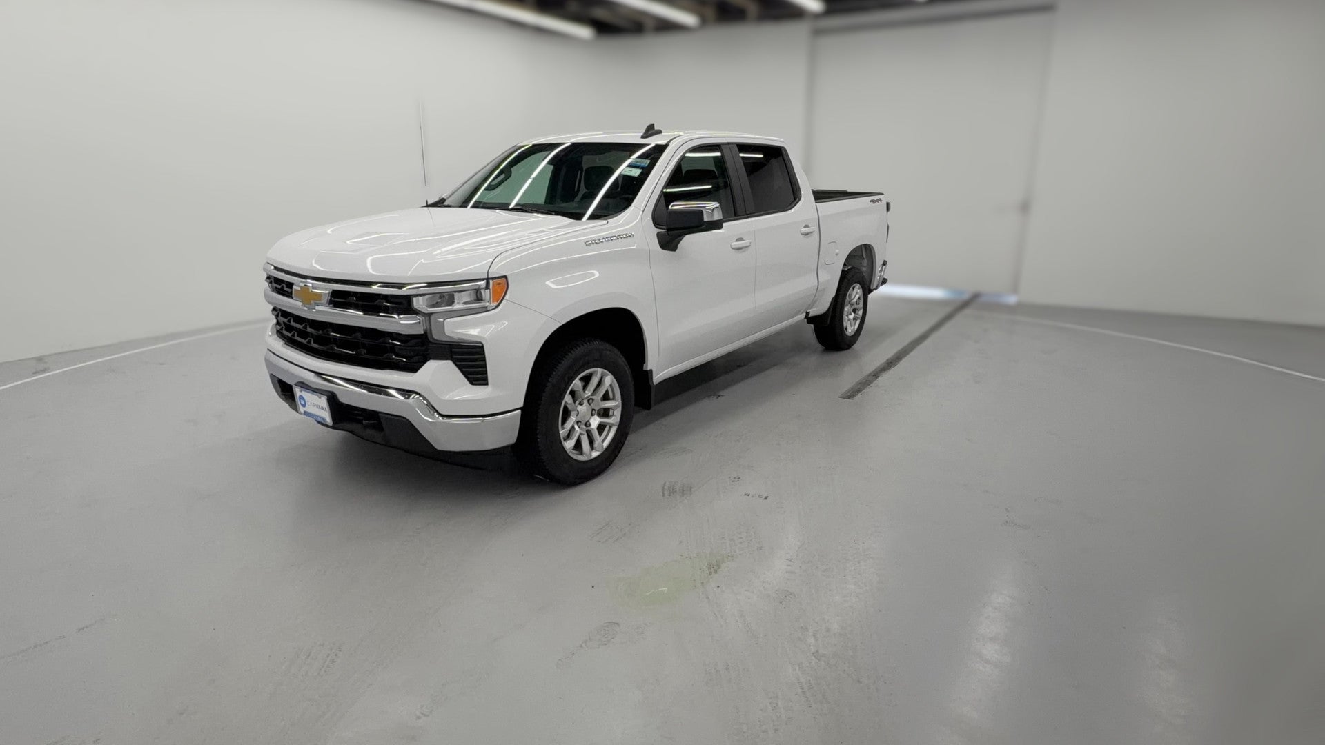 2023 Chevrolet Silverado 1500 Crew Cab vehicle photo