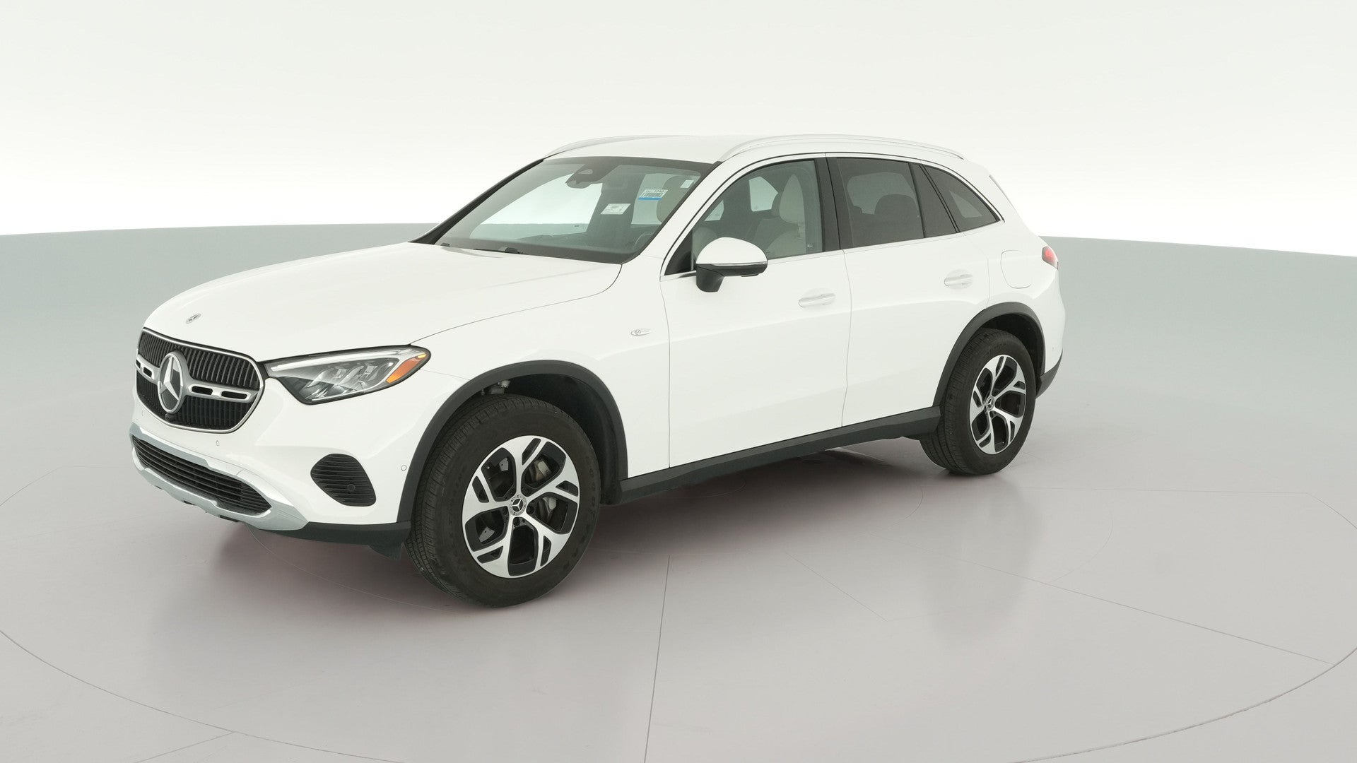 2025 Mercedes-Benz GLC vehicle photo