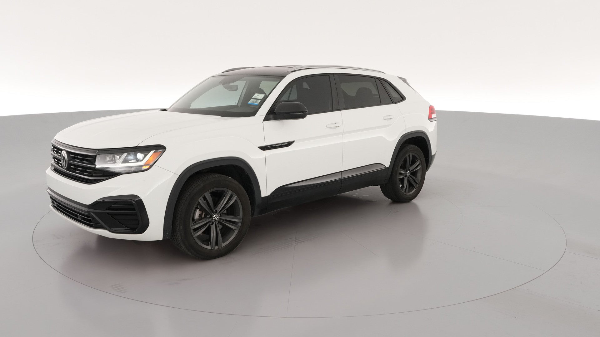 2021 Volkswagen Atlas Cross Sport vehicle photo