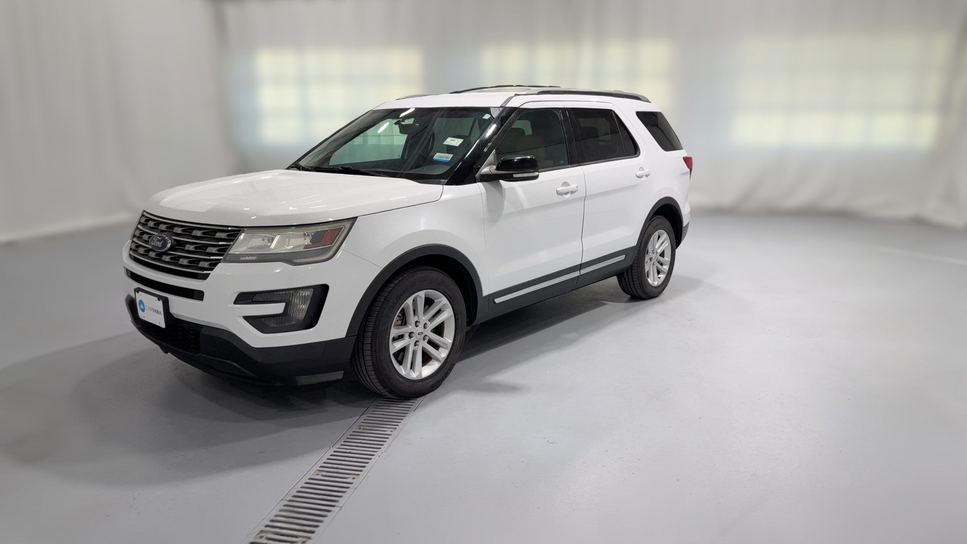 2016 Ford Explorer vehicle photo