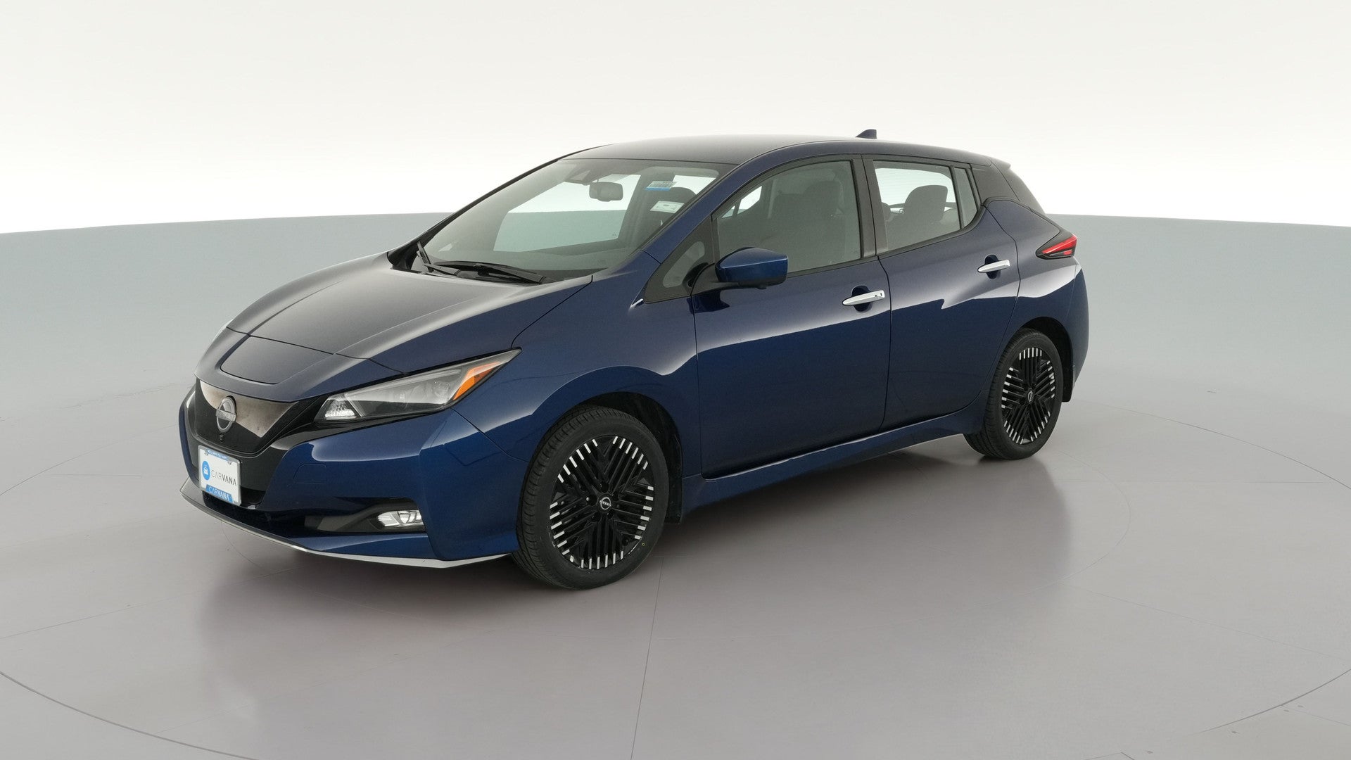 2025 Nissan LEAF vehicle photo