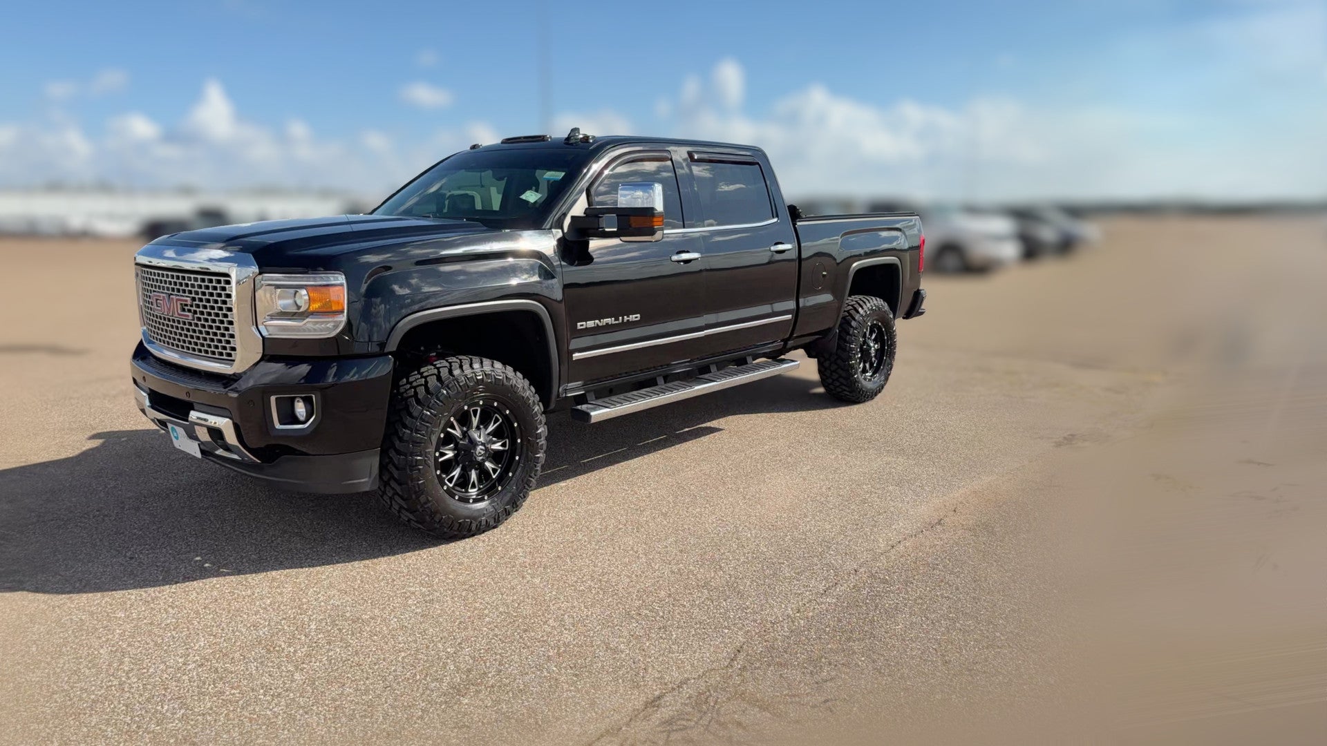 2017 GMC Sierra 2500 HD Crew Cab vehicle photo
