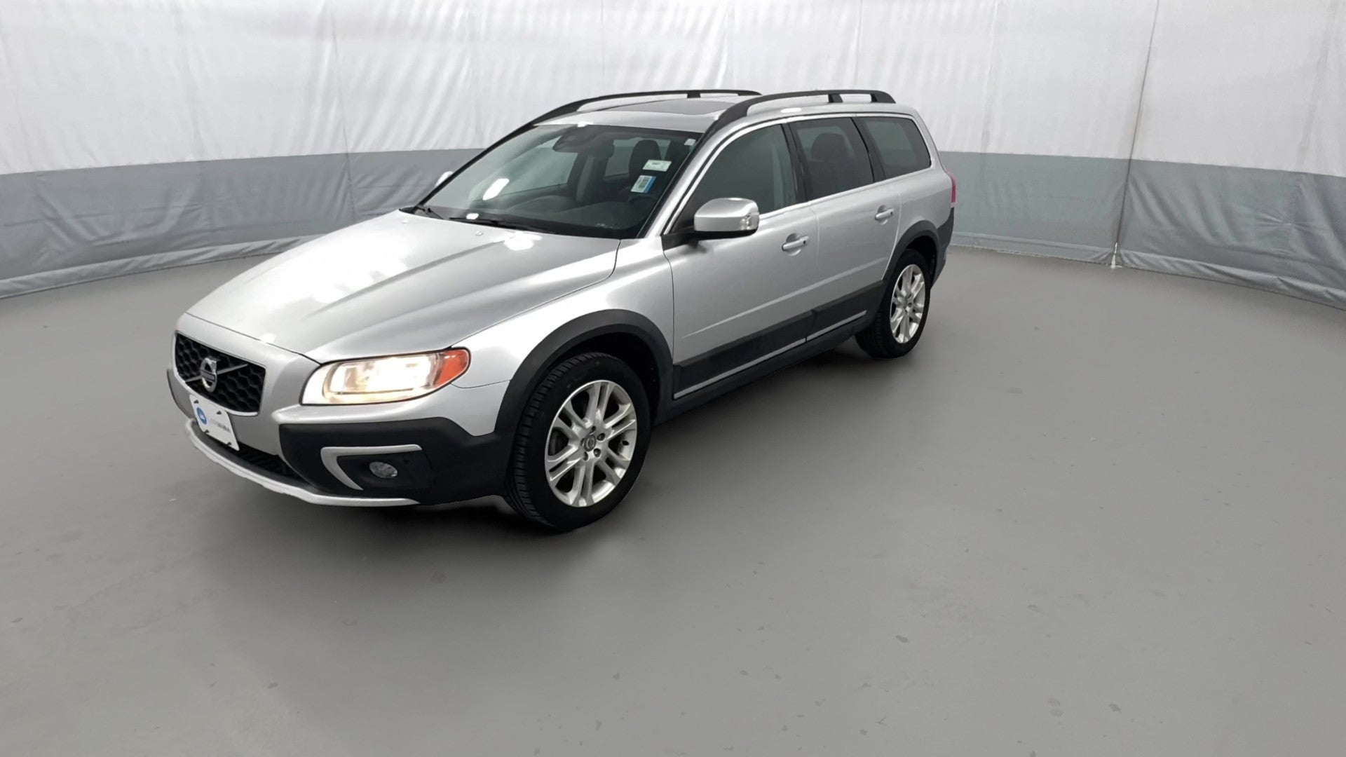 2016 Volvo XC70 vehicle photo