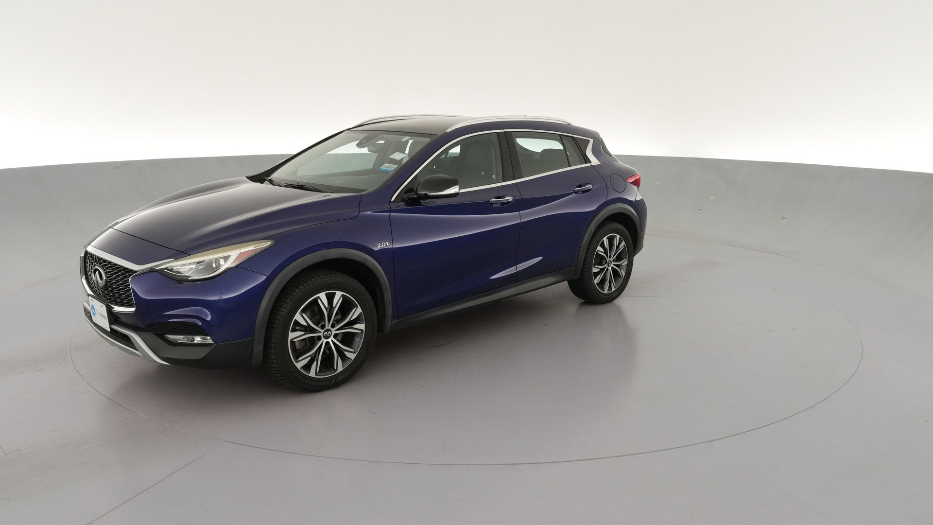 2018 INFINITI QX30 vehicle photo