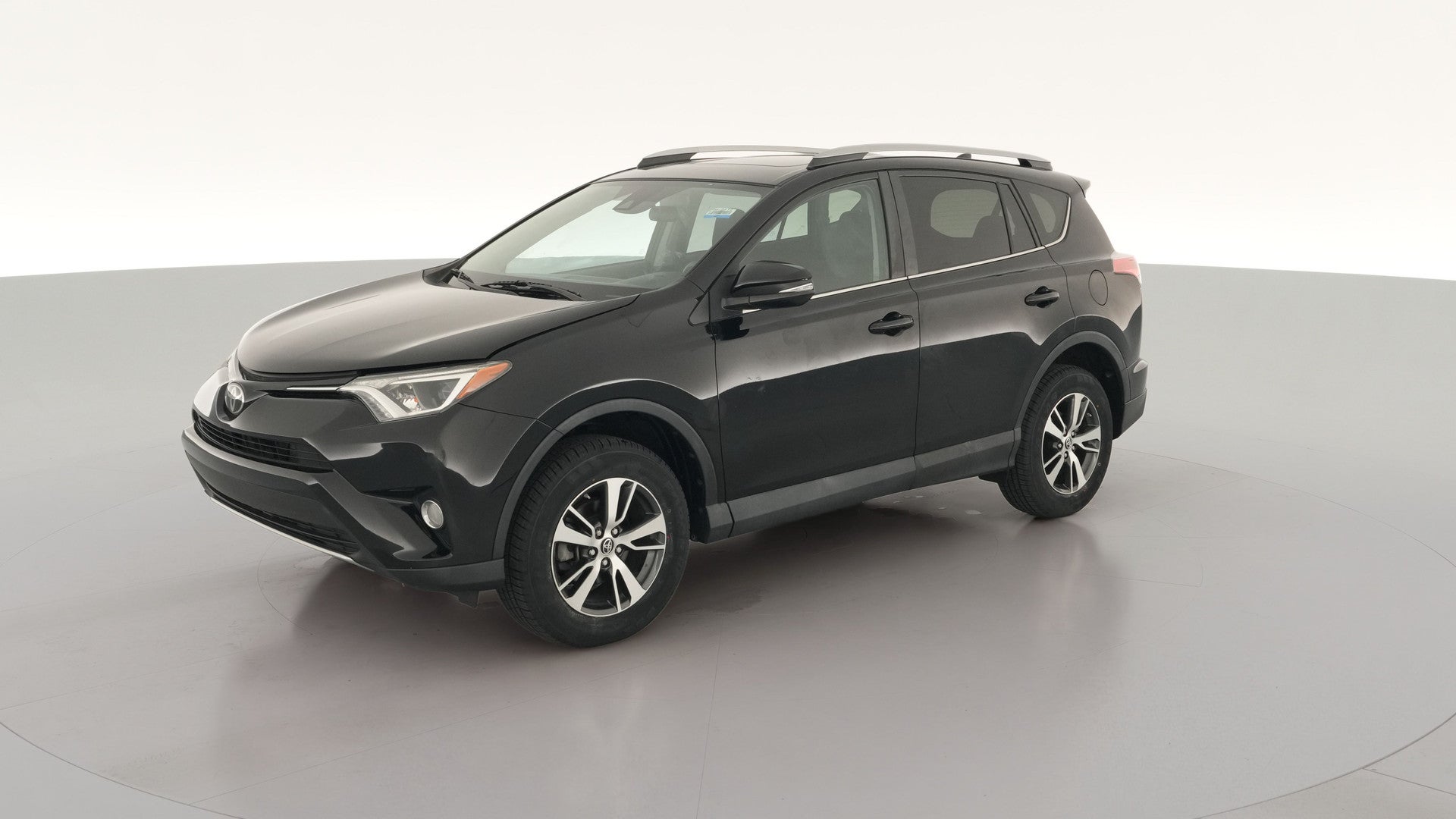 2018 Toyota RAV4 vehicle photo