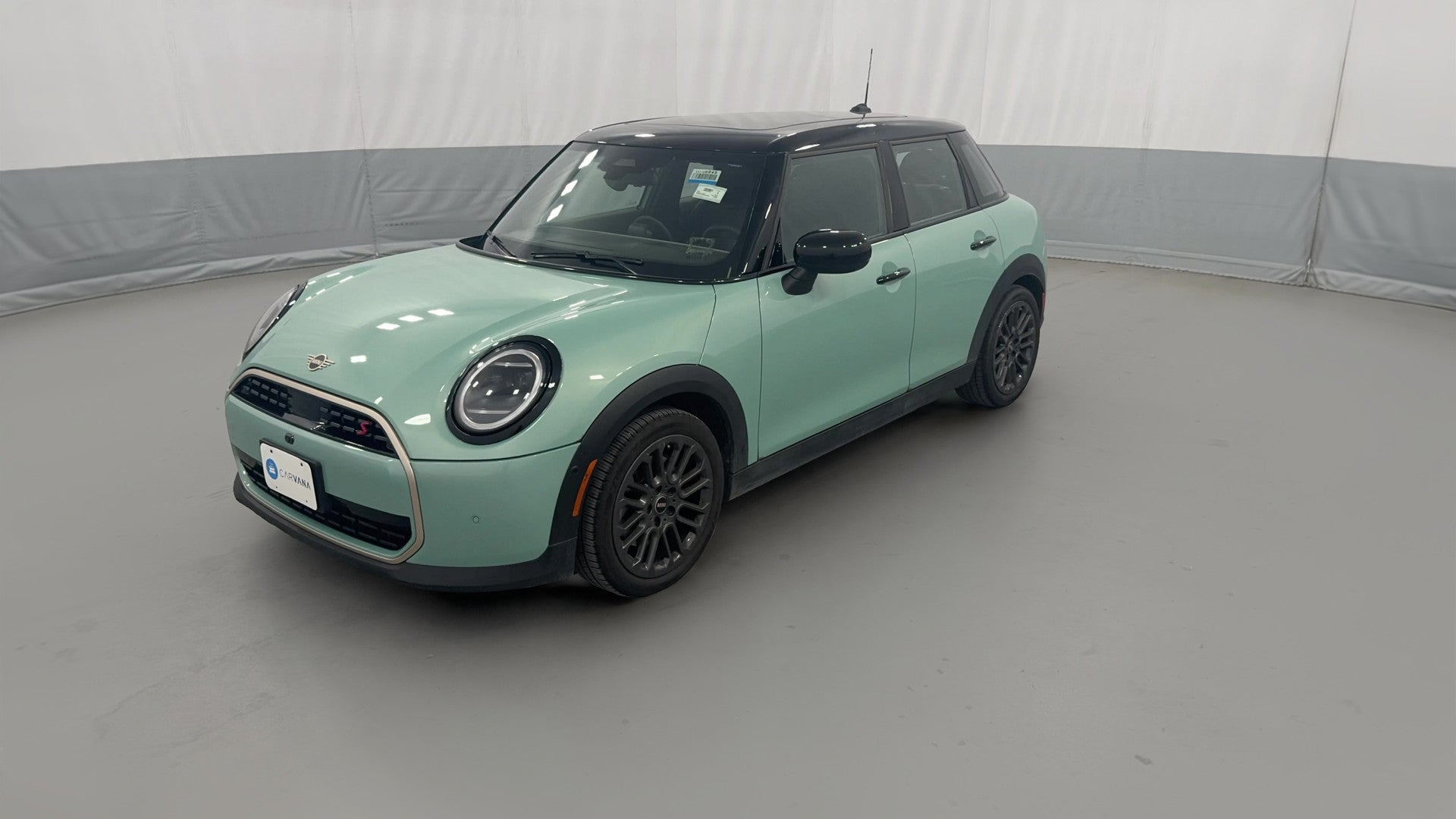 2025 MINI Hardtop 4 Door vehicle photo