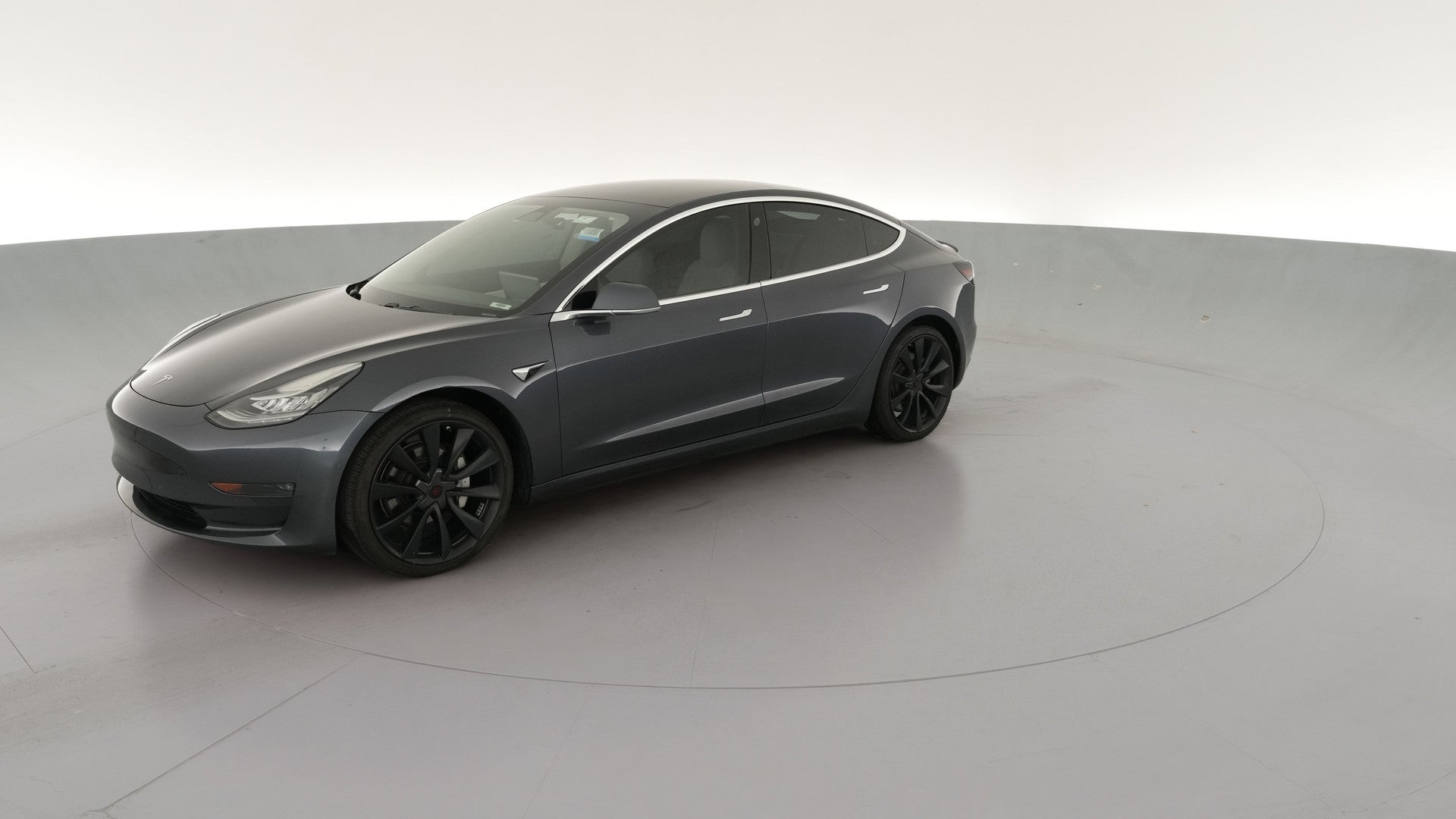 2019 Tesla Model 3 vehicle photo