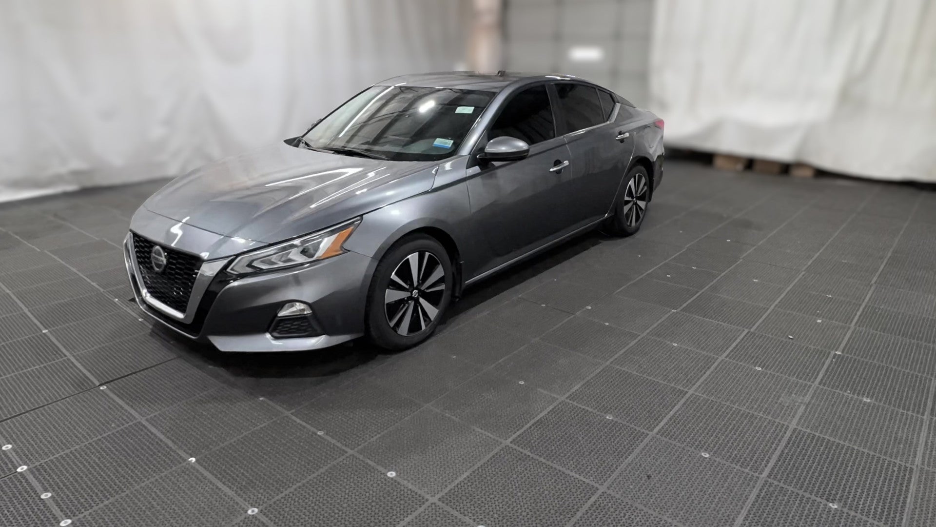2021 Nissan Altima vehicle photo