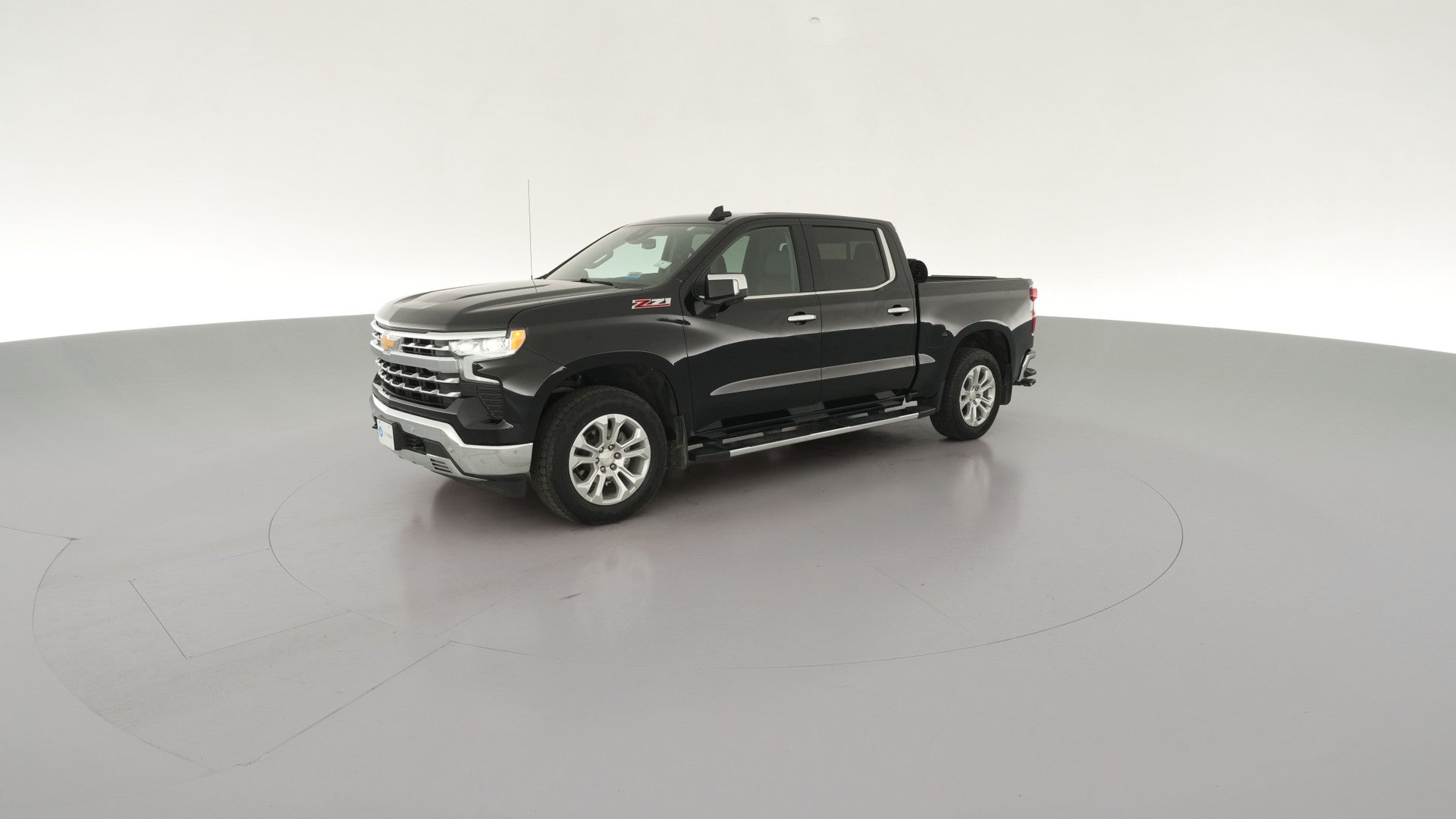2024 Chevrolet Silverado 1500 Crew Cab vehicle photo