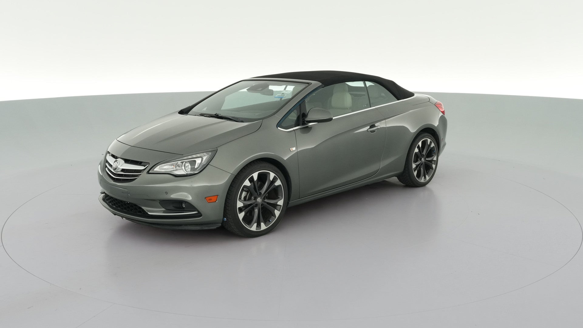 2019 Buick Cascada vehicle photo