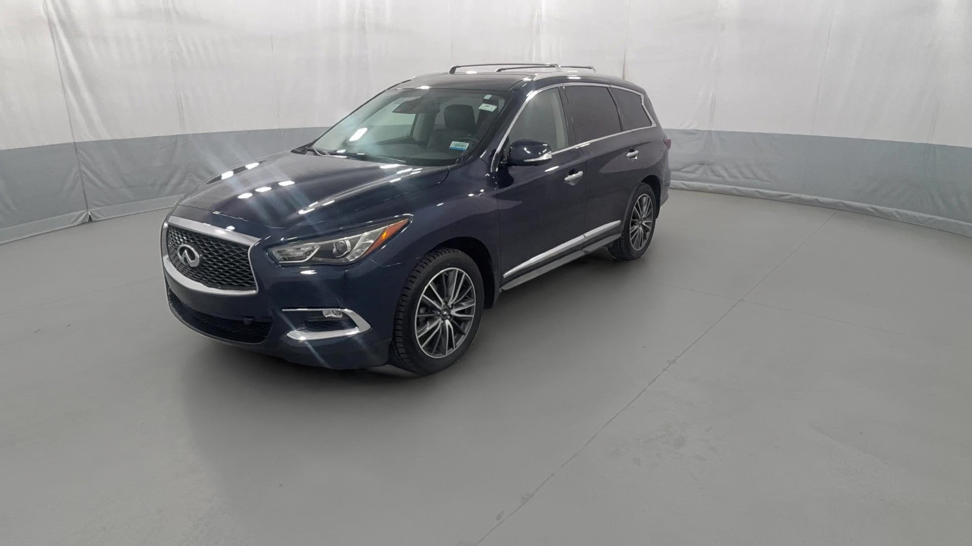 2017 INFINITI QX60 vehicle photo