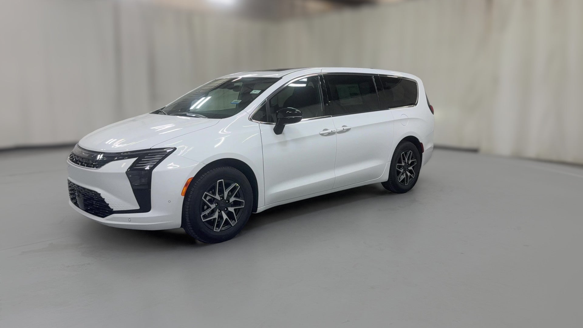 2027 Chrysler Pacifica vehicle photo