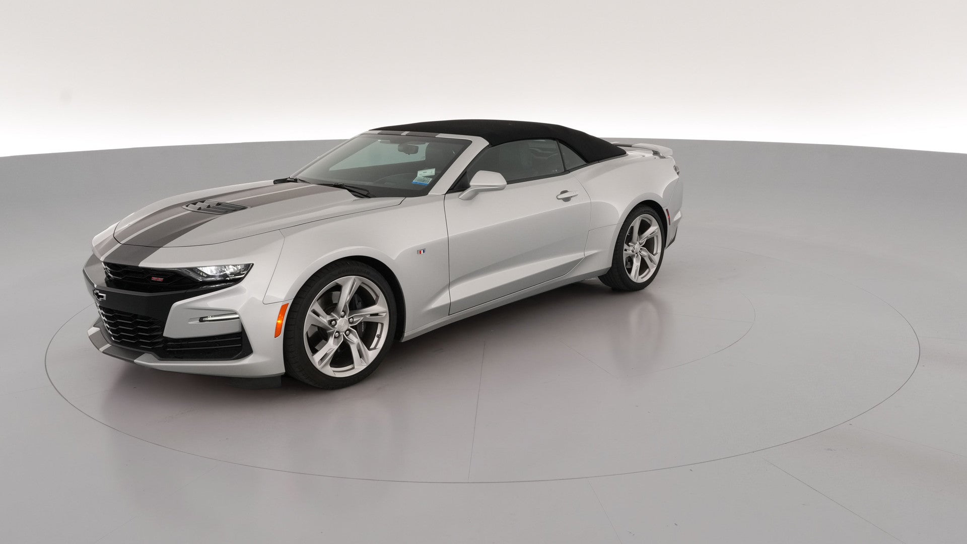 2019 Chevrolet Camaro vehicle photo