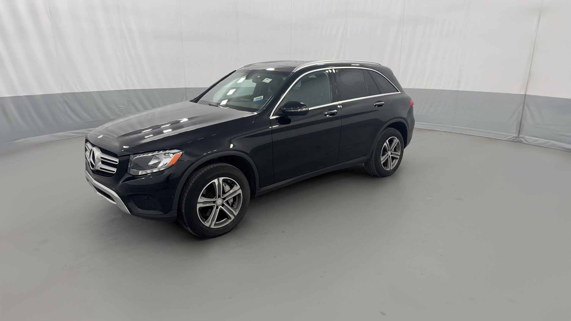 2017 Mercedes-Benz GLC vehicle photo