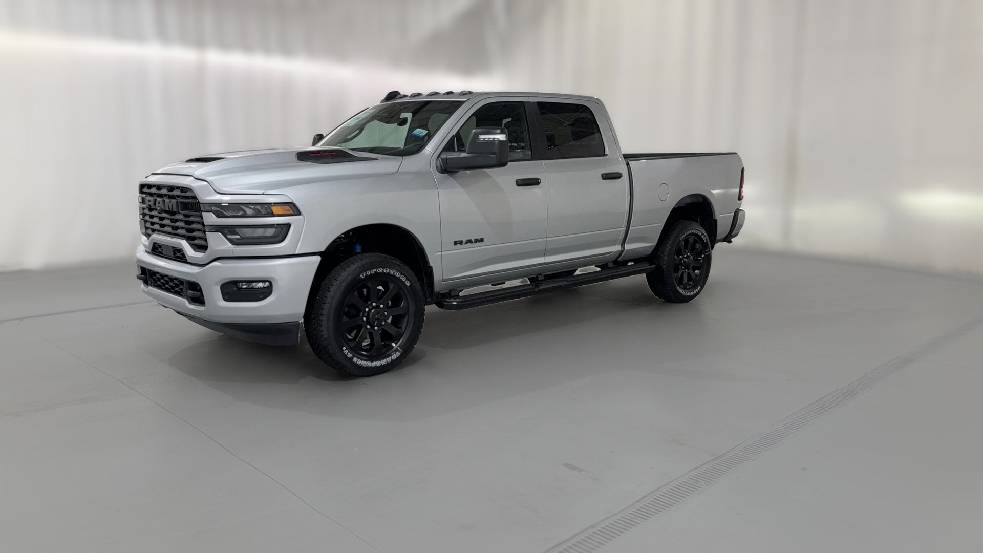 2026 Ram 2500 Crew Cab vehicle photo