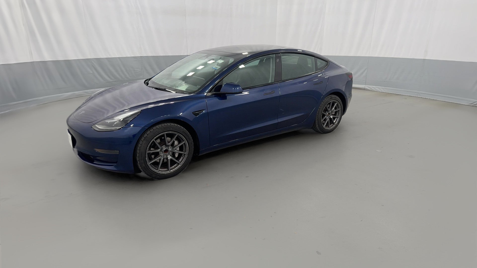 2023 Tesla Model 3 vehicle photo