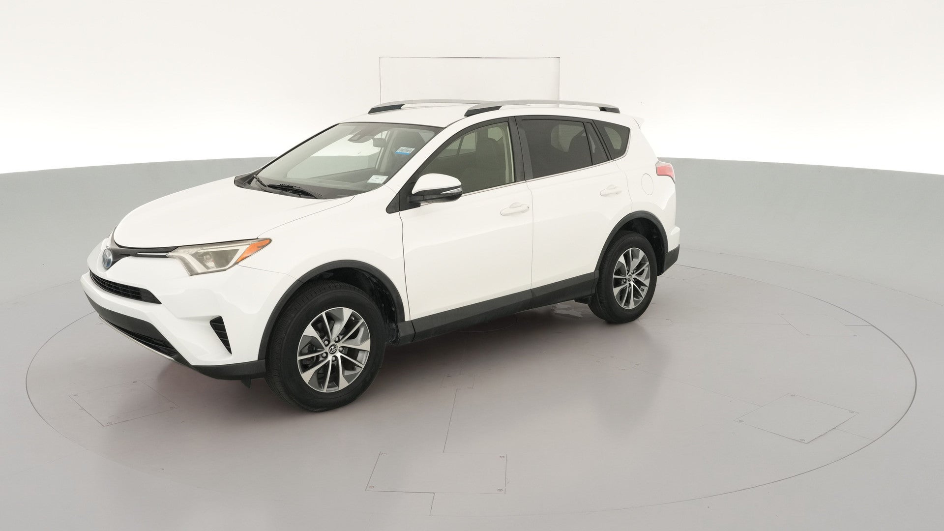 2018 Toyota RAV4 Hybrid vehicle photo