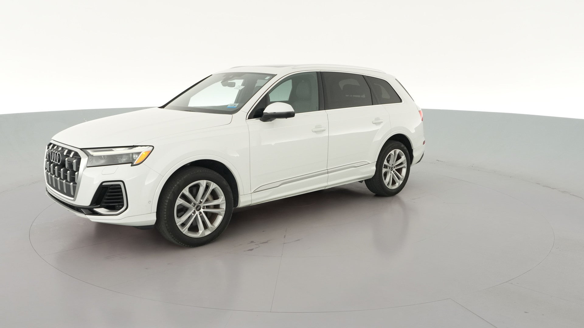 2025 Audi Q7 vehicle photo