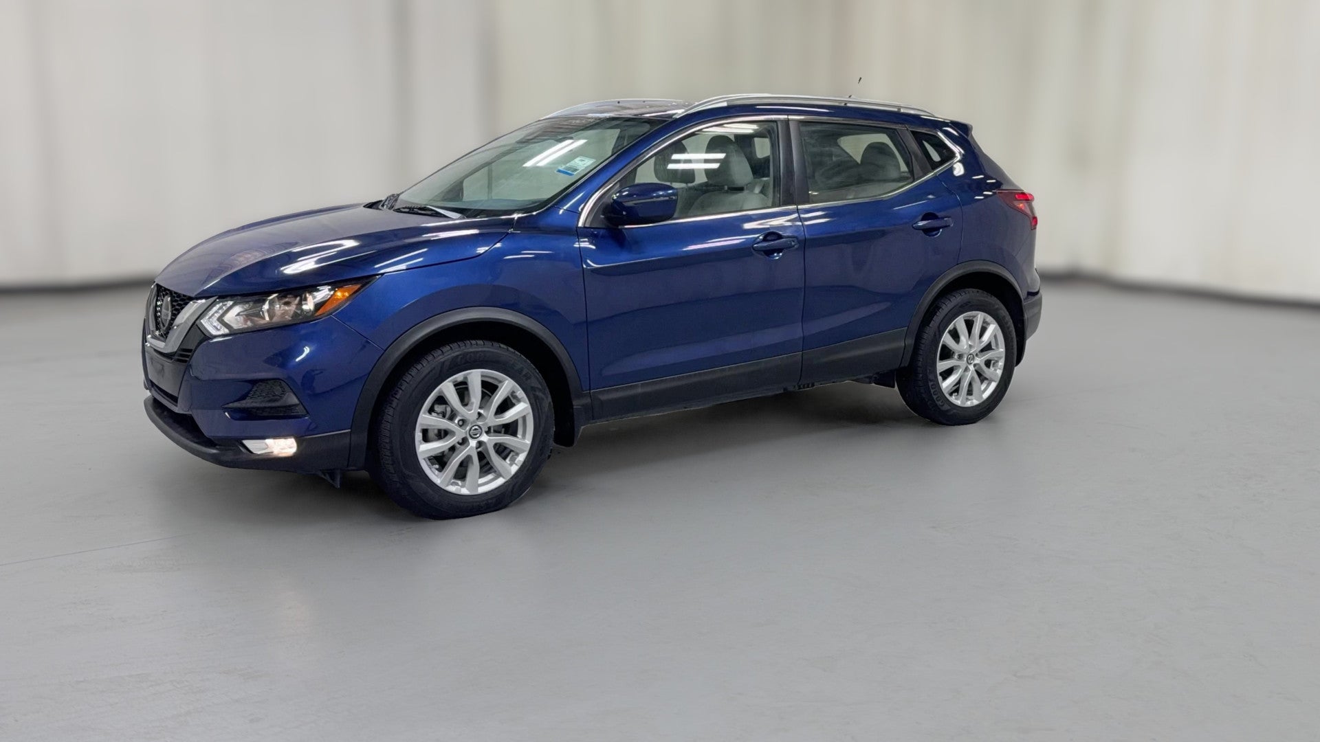 2021 Nissan Rogue Sport vehicle photo