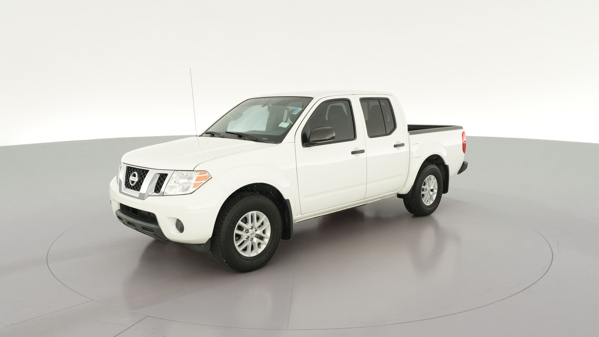 2019 Nissan Frontier Crew Cab vehicle photo