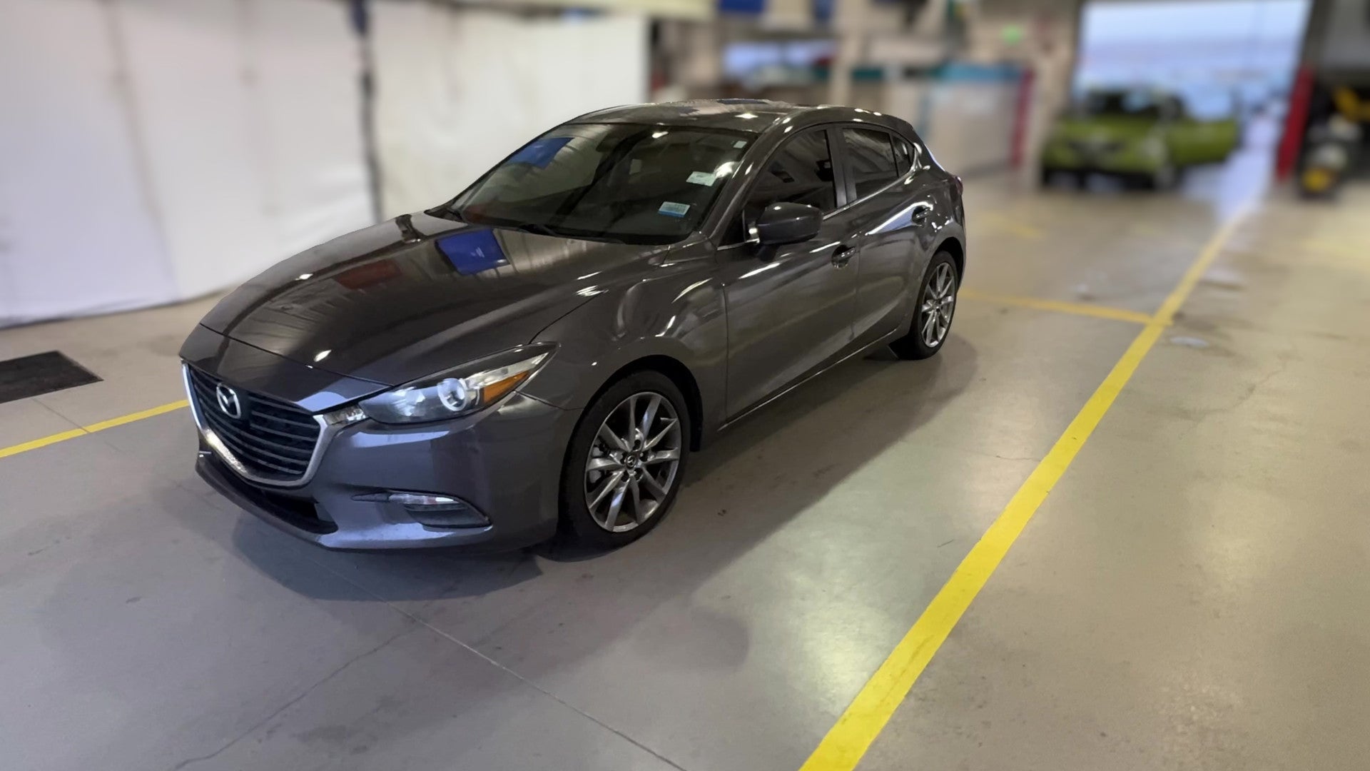 2018 MAZDA MAZDA3 vehicle photo