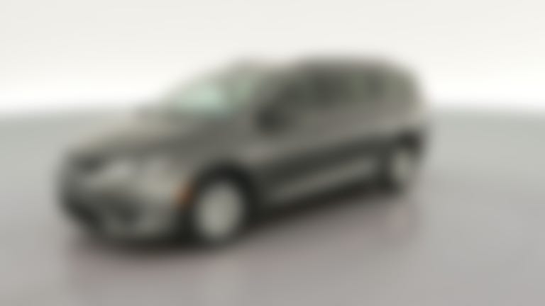2017 Chrysler Pacifica vehicle photo