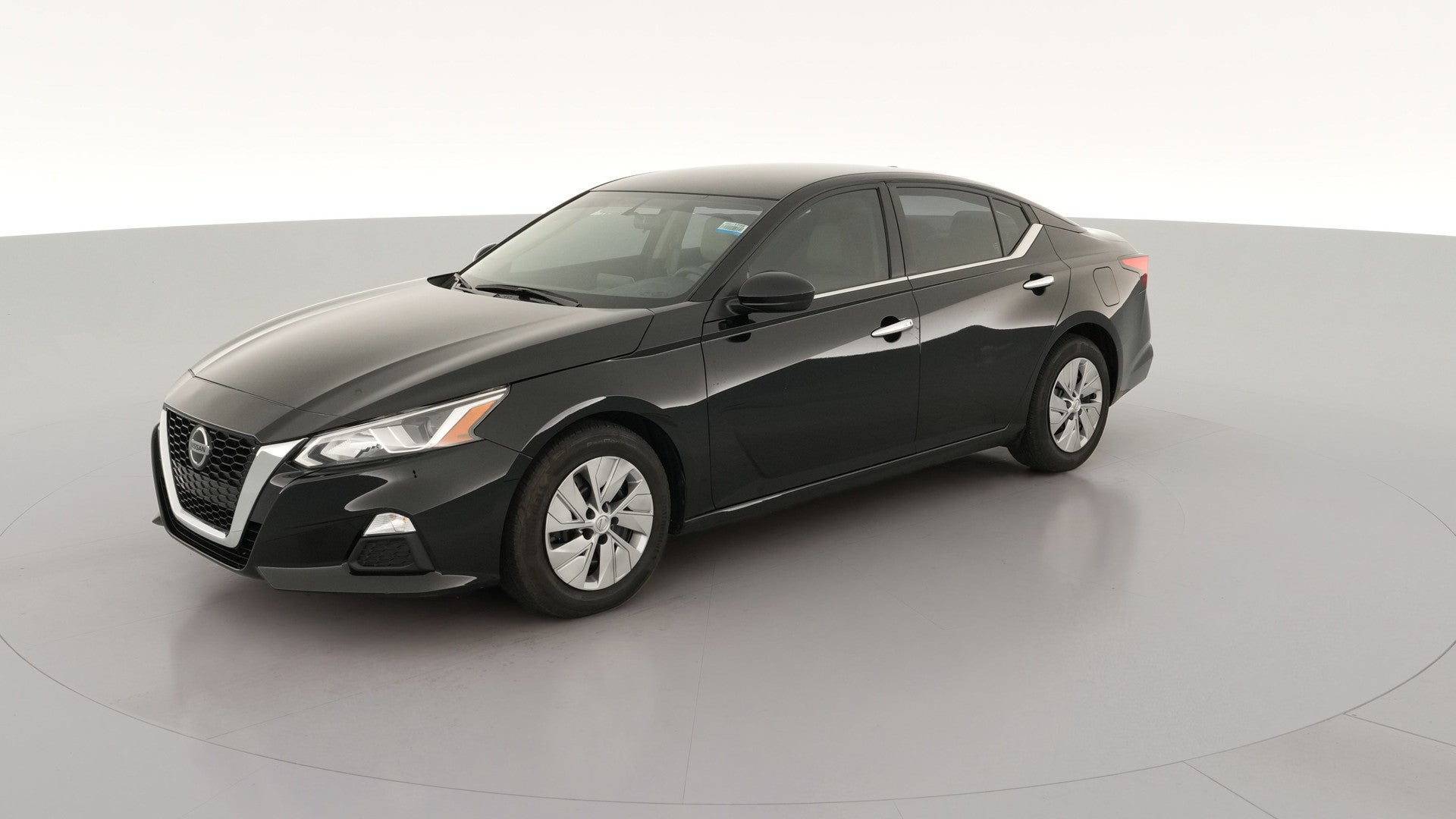 2020 Nissan Altima vehicle photo