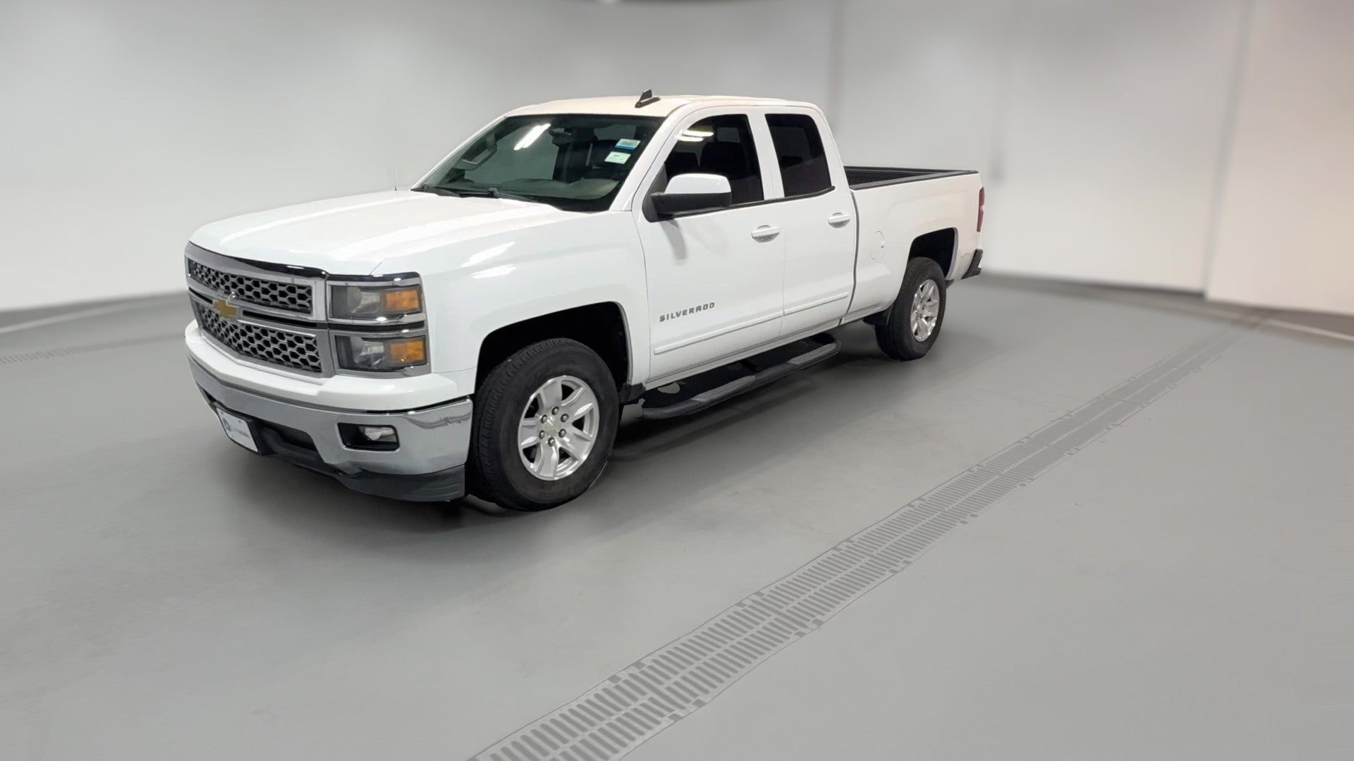 2015 Chevrolet Silverado 1500 Double Cab vehicle photo