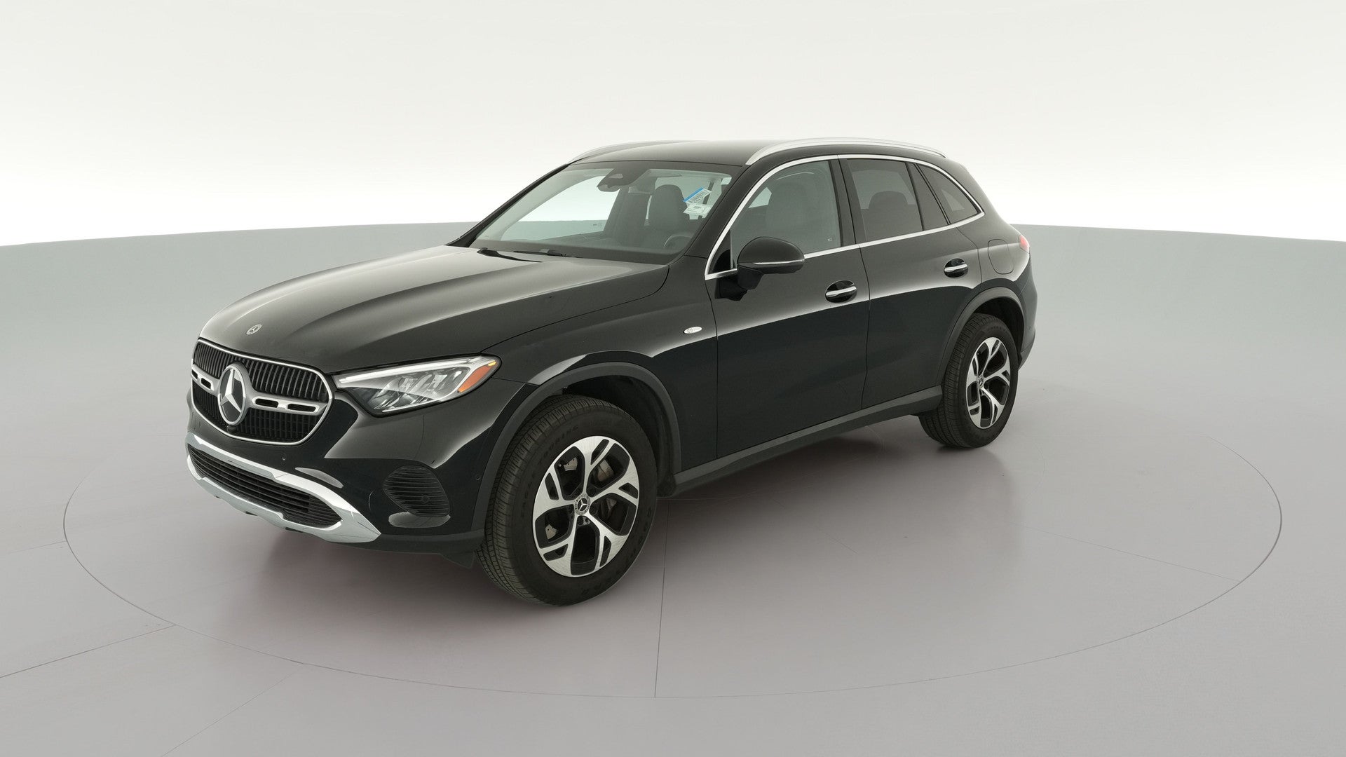 2025 Mercedes-Benz GLC vehicle photo