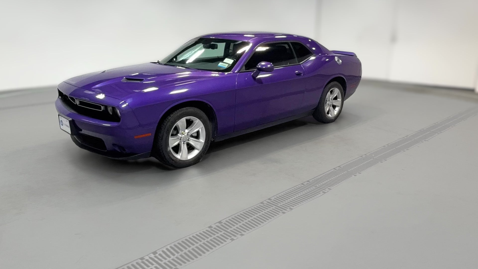 2018 Dodge Challenger vehicle photo