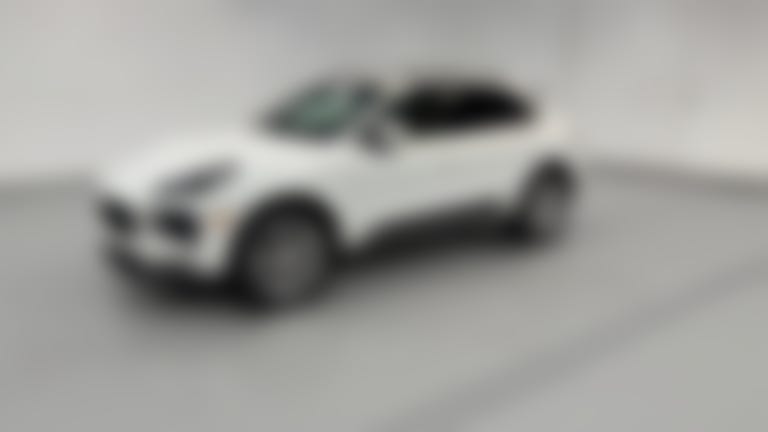 2021 Porsche Macan vehicle photo