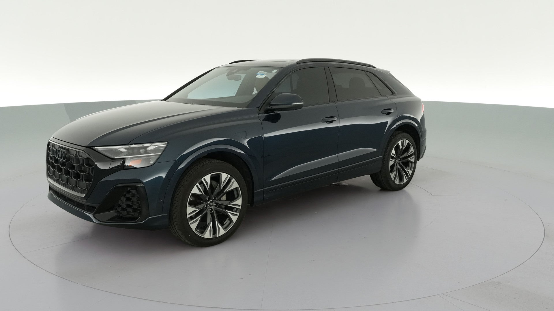 2025 Audi Q8 vehicle photo
