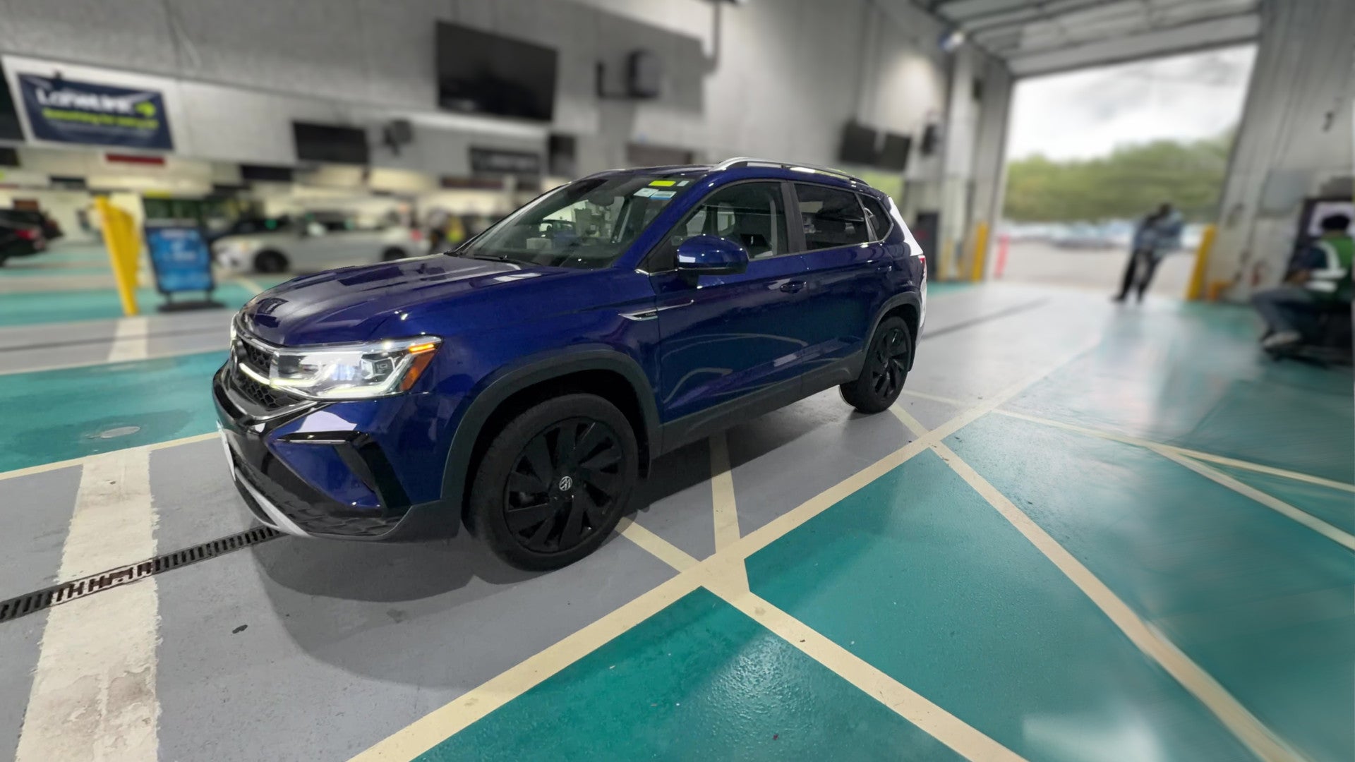 2024 Volkswagen Taos vehicle photo