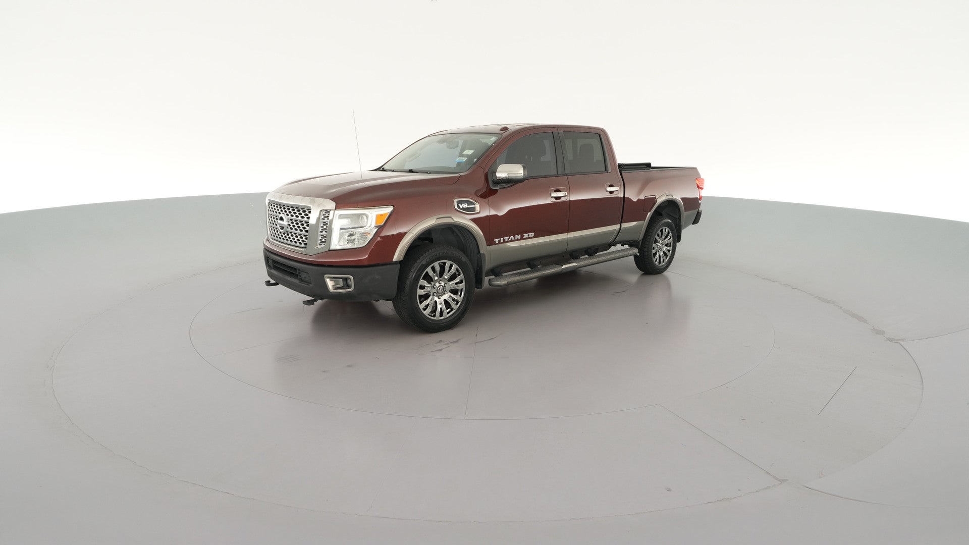 2017 Nissan TITAN XD Crew Cab vehicle photo
