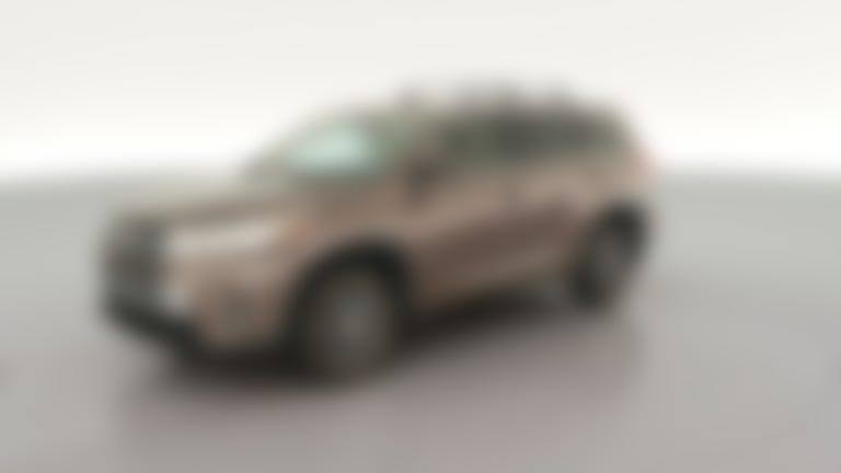 2017 Toyota Highlander vehicle photo