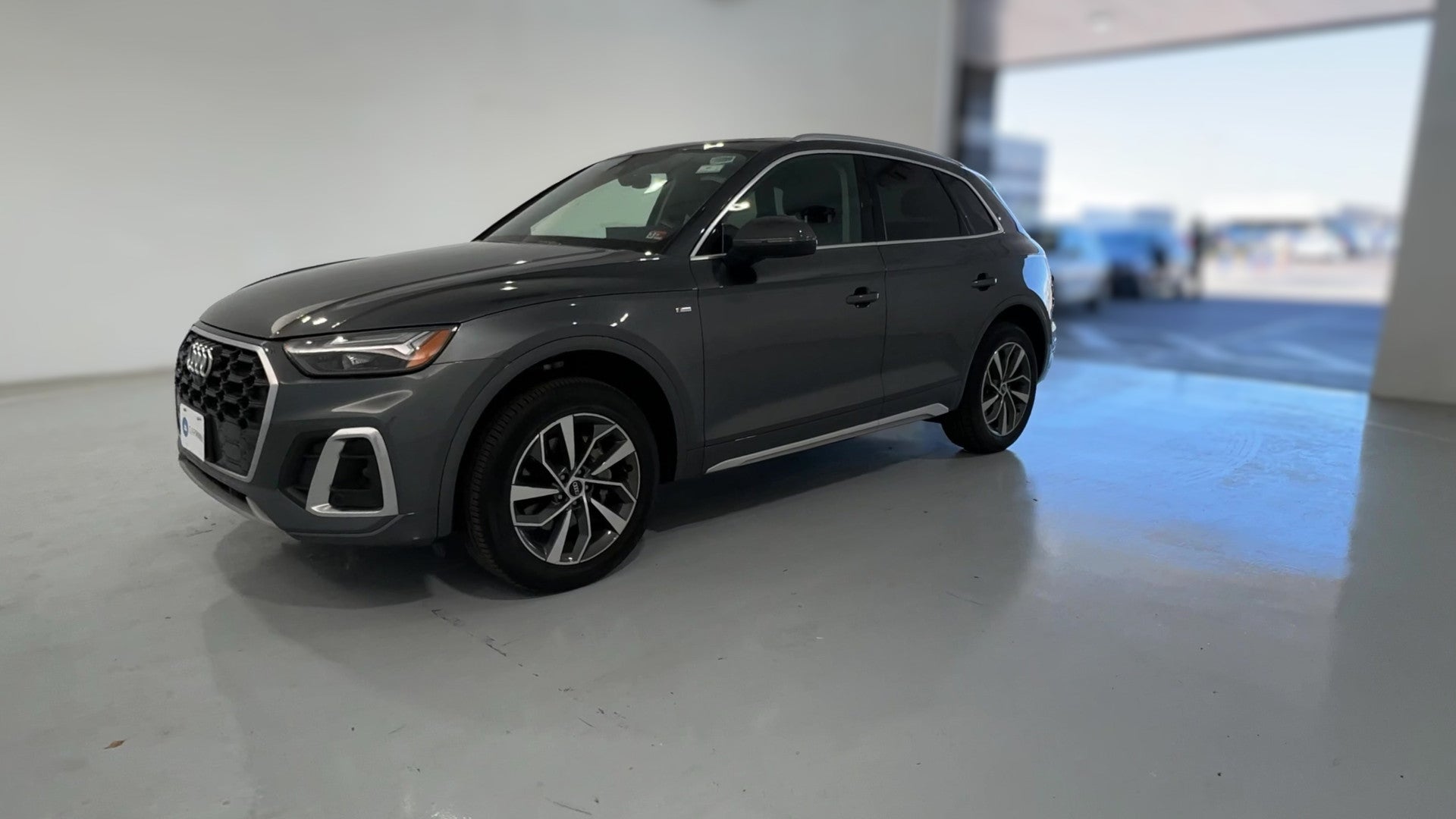 2023 Audi Q5 vehicle photo