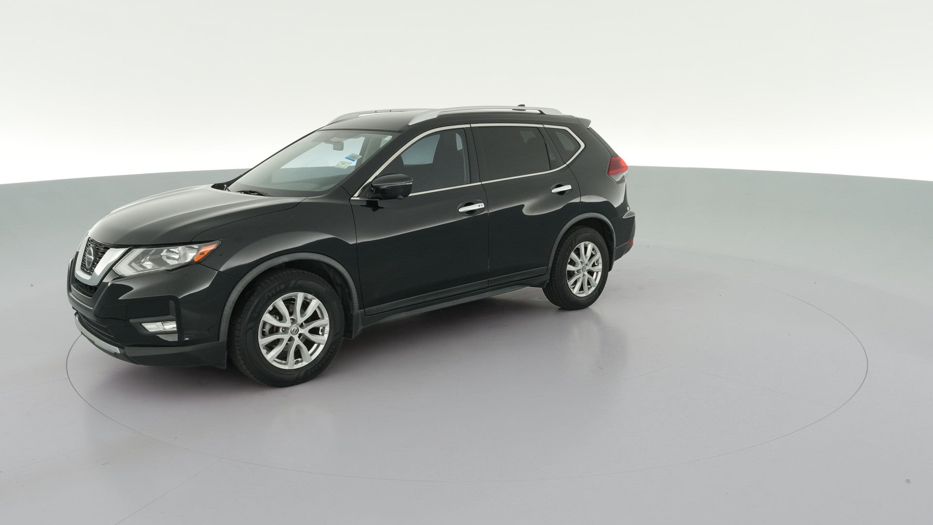 2018 Nissan Rogue vehicle photo