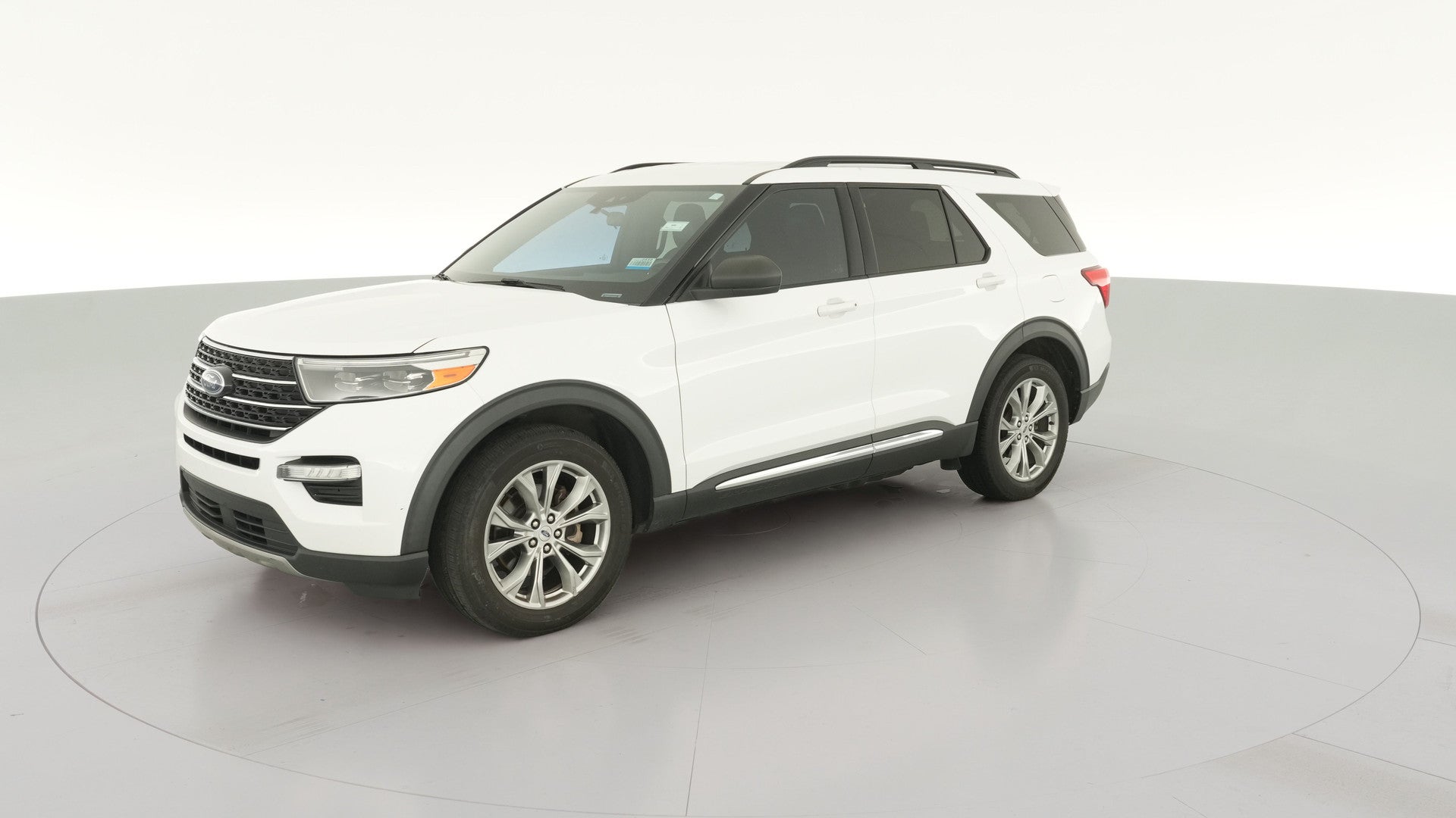 2020 Ford Explorer vehicle photo