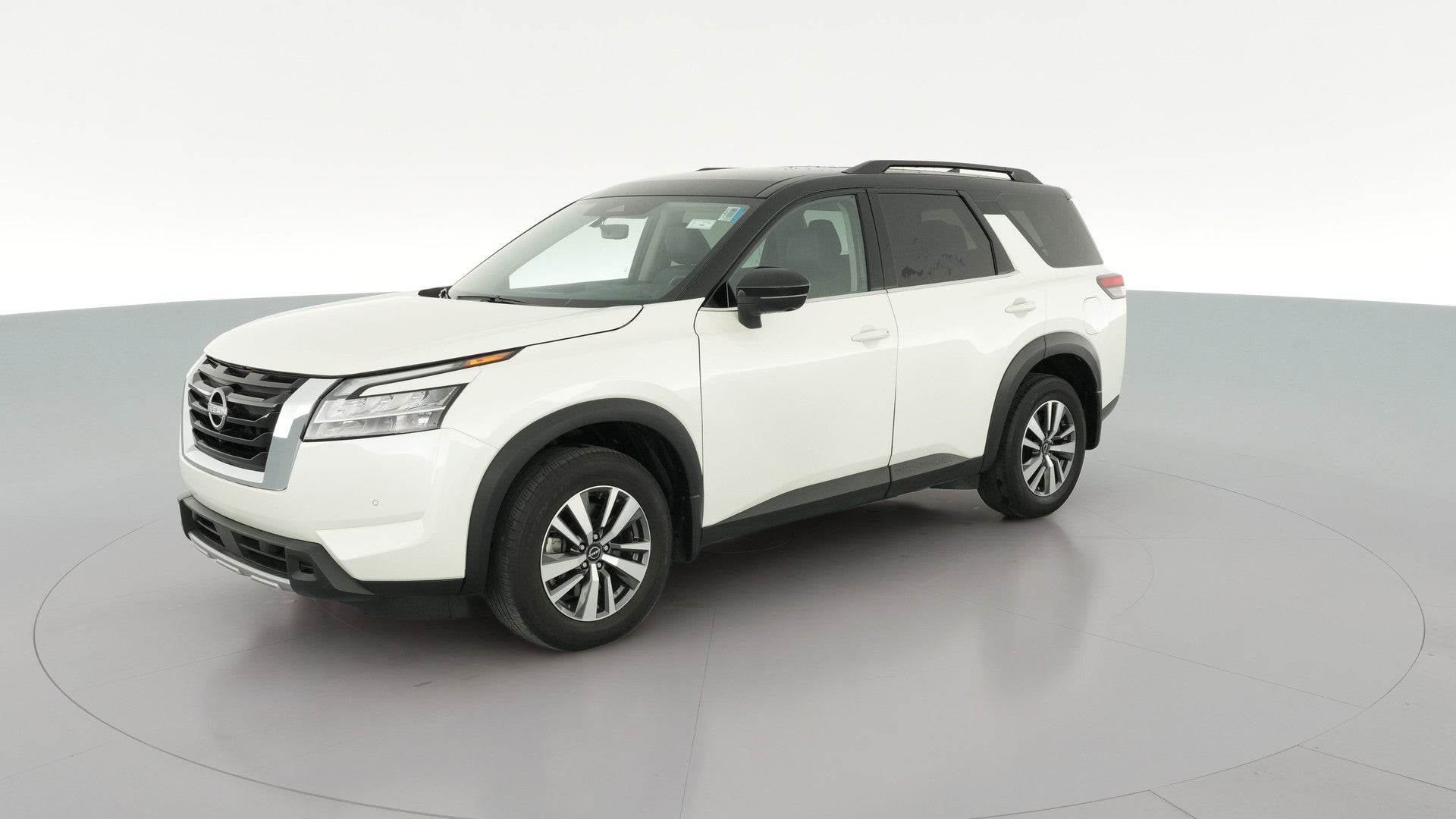 2024 Nissan Pathfinder vehicle photo