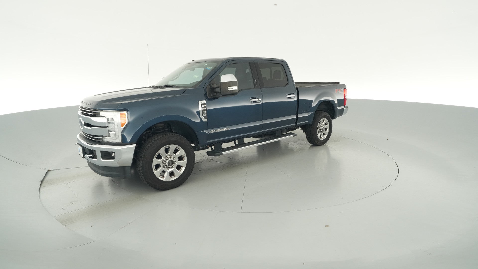 2018 Ford F250 Super Duty Crew Cab vehicle photo