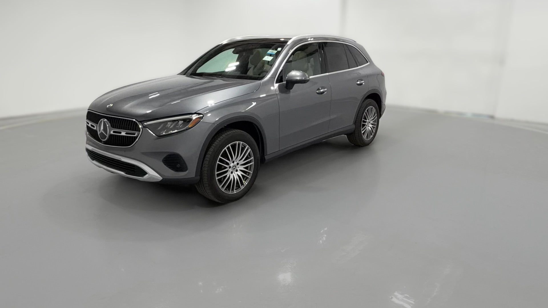 2023 Mercedes-Benz GLC vehicle photo