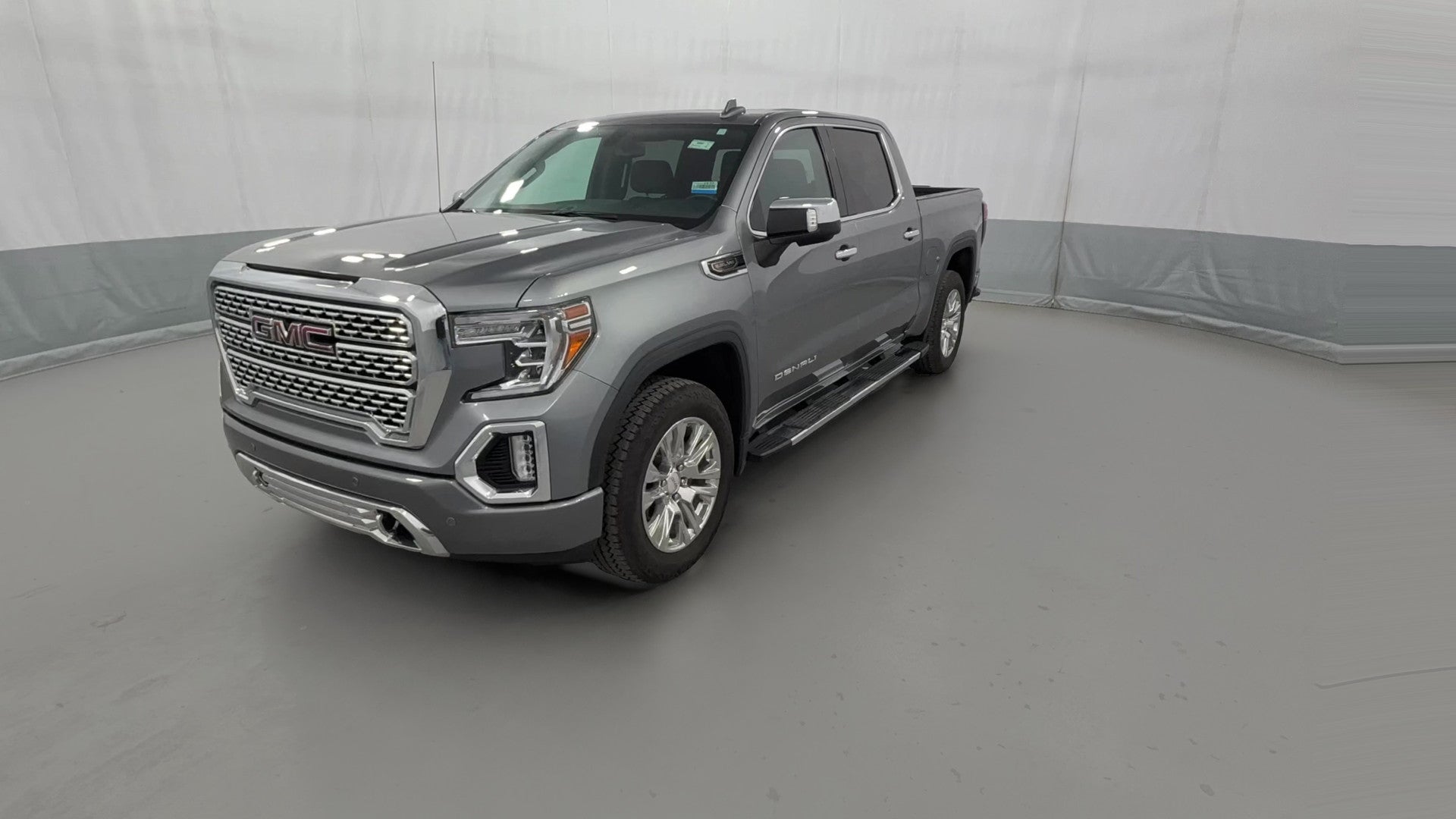 2020 GMC Sierra 1500 Crew Cab vehicle photo